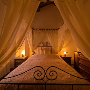 Casa In Borgo Medievale In Toscana , Monterone Italia